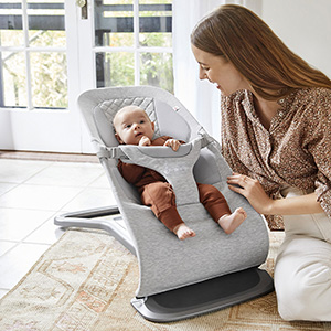 杉並区　バウンサーレンタル　ergobaby　エボルブバウンサー